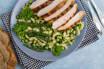 Pasta in green sauce