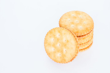 Fototapeta na wymiar pile circle cracker on white background.