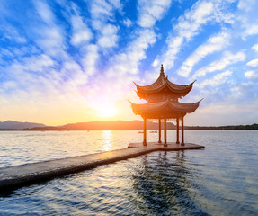 Fototapeta premium Hangzhou west lake jixian pavilion at sunset