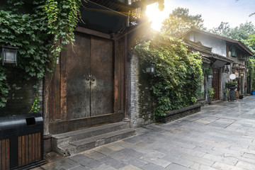Fototapeta na wymiar Old buildings in Kuan Alley and Zhai Alley, Chengdu, Sichuan