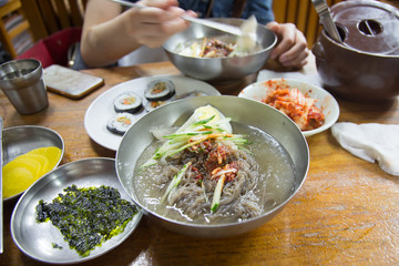 韓国冷麺　冷やし中華