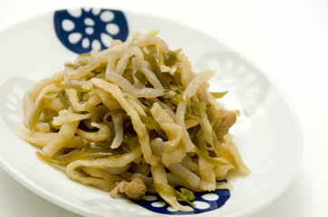 沖縄料理 千切りイリチー（切り干し大根の含め煮）