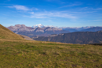 Fototapeta premium Vue sur le Mont-Blanc