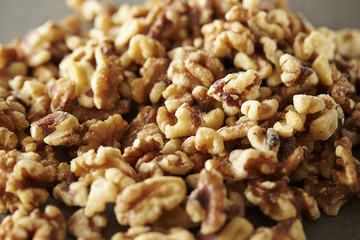 Roasted unsalted walnuts 