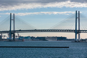 横浜ぷかり桟橋からのベイブリッジ