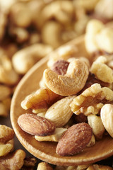 Roasted unsalted walnuts 