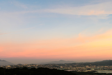 地方都市の夕暮れ