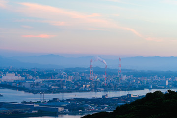 地方都市の夕暮れ
