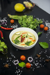 Green curry chicken