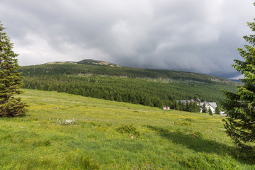 Obraz premium Beautiful view over the Giant Mountains in the Czech Republic
