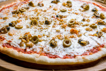 Pizza with seafood
