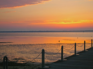 Fototapeta premium boardwalk sunset