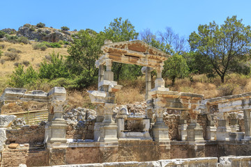 Fototapeta premium The Nymphaeum Traiani in ancient city Ephesus, Izmir, Turkey