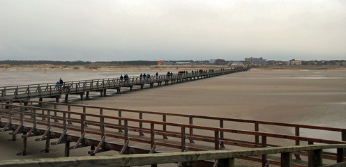 Fototapeta premium Strand und Meer - endlose Weite