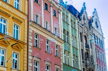 Fototapeta na wymiar old colorful houses in the city centre