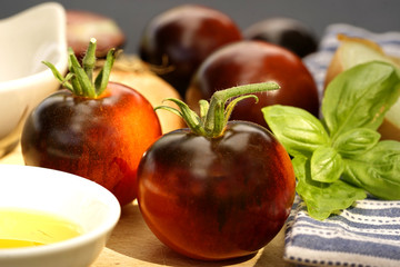 Salattomate Indigo Rose