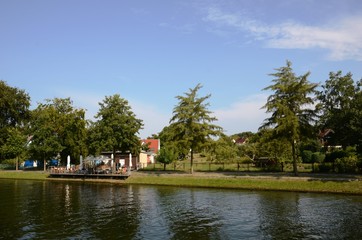 Fototapeta na wymiar Navigation sur l’Havel de Magdebourg à Potsdam (Allemagne) 