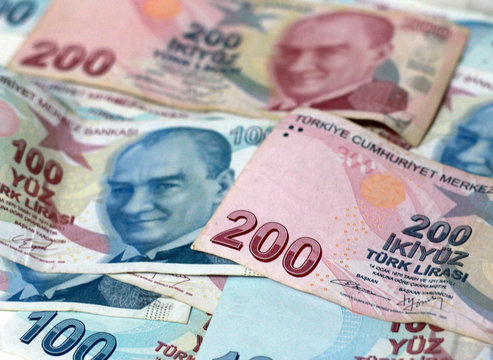 Turkish Lira banknots. 100 TL and 200 Tl. Stock Photo | Adobe Stock