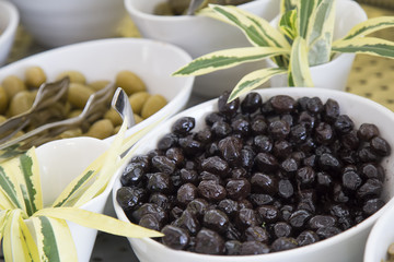 Fototapeta na wymiar Black Olives on a plate.