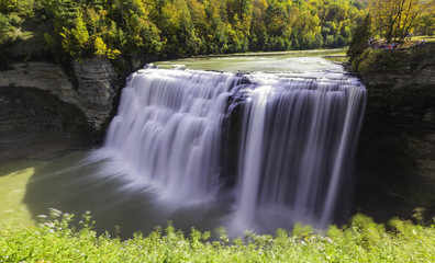Naklejka premium The middle falls in Letchworth State Park