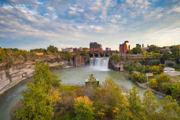 The High Falls in the city of Rochester - obrazy, fototapety, plakaty