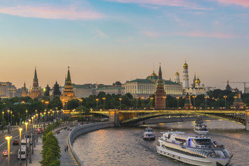 Obraz premium Moscow sunset city skyline at Kremlin Palace Red Square and Moscow River, Moscow, Russia