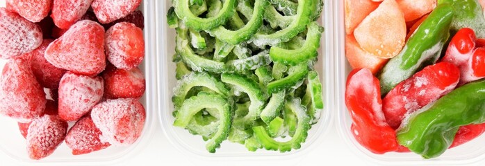 保存容器に入れた冷凍野菜