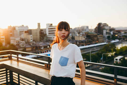 バーと女性