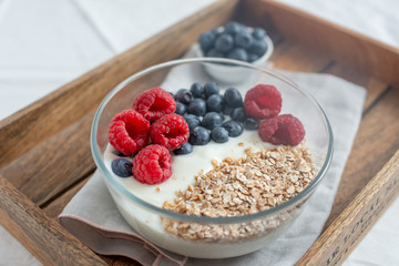 Joghurt mit Beeren 