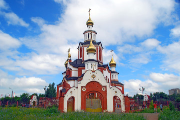Fototapeta na wymiar Church in Vyatka city