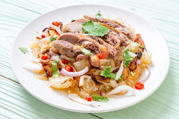 pamelo spicy salad with roasted duck