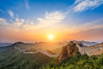 Papier Peint photo Lavable Mur chinois La Grande Muraille de Chine au lever du soleil, vue panoramique