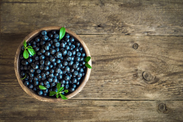 Fresh blueberries and leaves