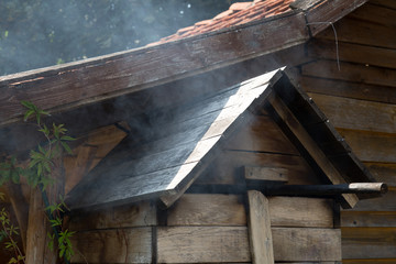 wędzenie ryb, pstrąg, jesiotr, węgorz © Arkadiusz