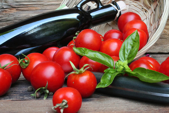 pomidory i przyprawy