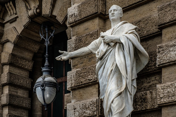 Roma, statua, in Corte di Cassazione - obrazy, fototapety, plakaty