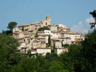 Fototapeta na wymiar Auribeau-sur-Siagne