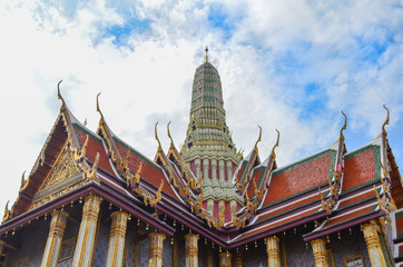 Fototapeta premium Bangkok, Thailand-August 13, 2016: Wat Phra Kaew temple