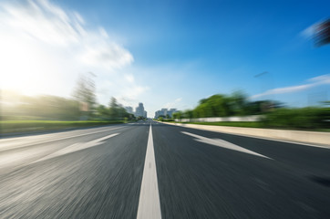 Naklejka premium high speed view of asphalt road 