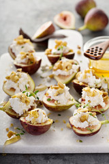 Fresh figs stuffed with ricotta and pine nuts