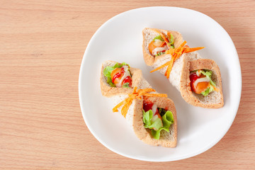 Sandwich whole wheat bread with sausage