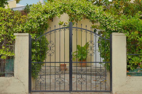 gate to the yard