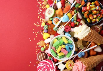 Crédence de cuisine en verre imprimé Bonbons bonbons avec de la gelée et du sucre. gamme colorée de bonbons et de friandises pour enfants