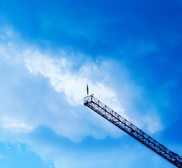 Cloud & Crane