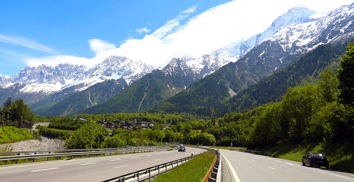 autobahn at the mountains