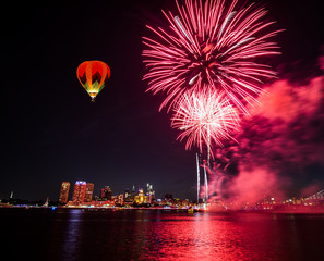 The July 4th firework over  Philadelphia skylines