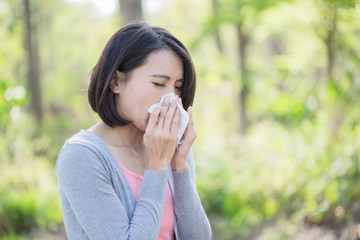 woman with sick in winter