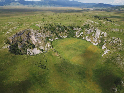 On the Kupres Polje (Kupre&scaron;ko polje) within Dinaric karst of western Bosnia and Herzegovina is a group of collapse sinkholes (collapse dolines) which are known as Japage.