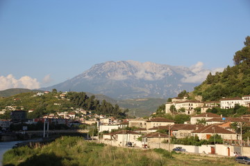Fototapeta na wymiar view on Berati