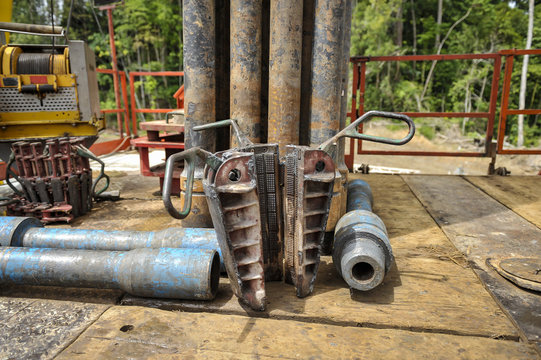 Drilling rig equipment on rig floor